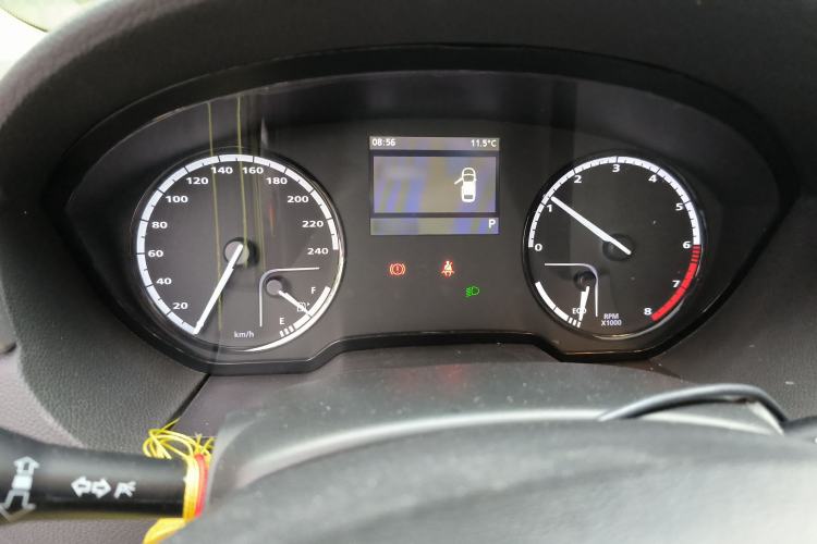 Used Qoros 3 2015 Urban SUV 1.6T Automatic ZhiKu Model Instrument Cluster