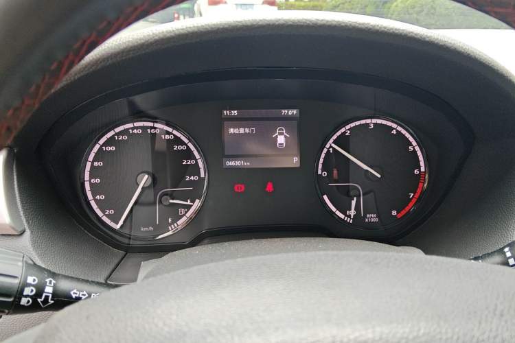 Used Qoros 3 2015 Urban SUV 1.6T Automatic ZhiKu Model Instrument Cluster