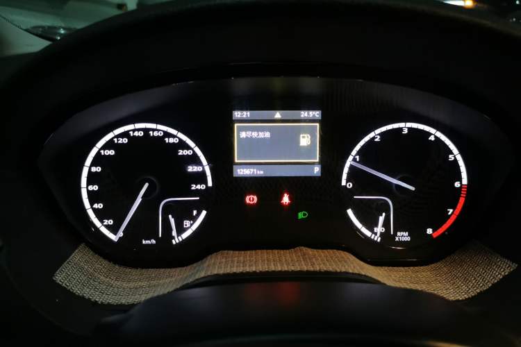 Used Qoros 3 2015 Urban SUV 1.6T Automatic ZhiKu Model Instrument Cluster