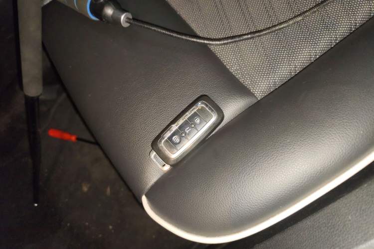 Used Qoros 3 2015 Hatchback 1.6L Automatic ZhiNeng Model Interior 1