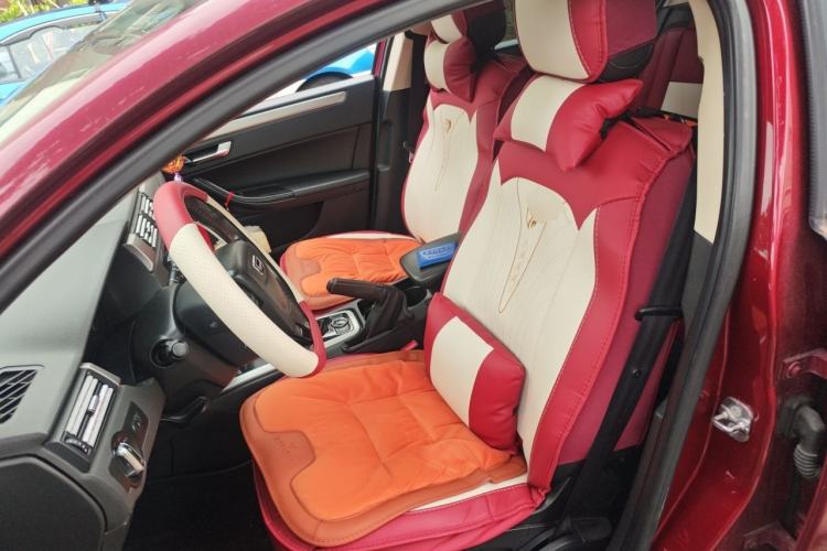 Used Qoros 3 2015 Hatchback 1.6T Automatic Cool Edition Left Front Seat