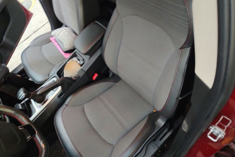 Used Qoros 3 2015 Urban SUV 1.6T Automatic ZhiKu Model Left Front Seat