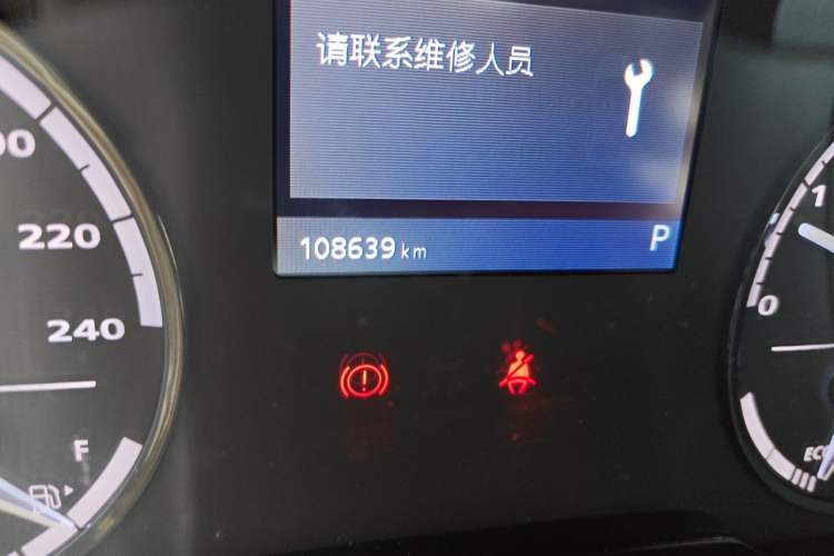 Used Qoros 3 2015 Urban SUV 1.6T Automatic Xuan Dong Party Edition Odometer Close Up