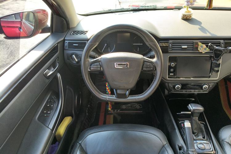 Used Qoros 3 2015 Urban SUV 1.6T Automatic Xuan Dong Party Edition Steering Wheel