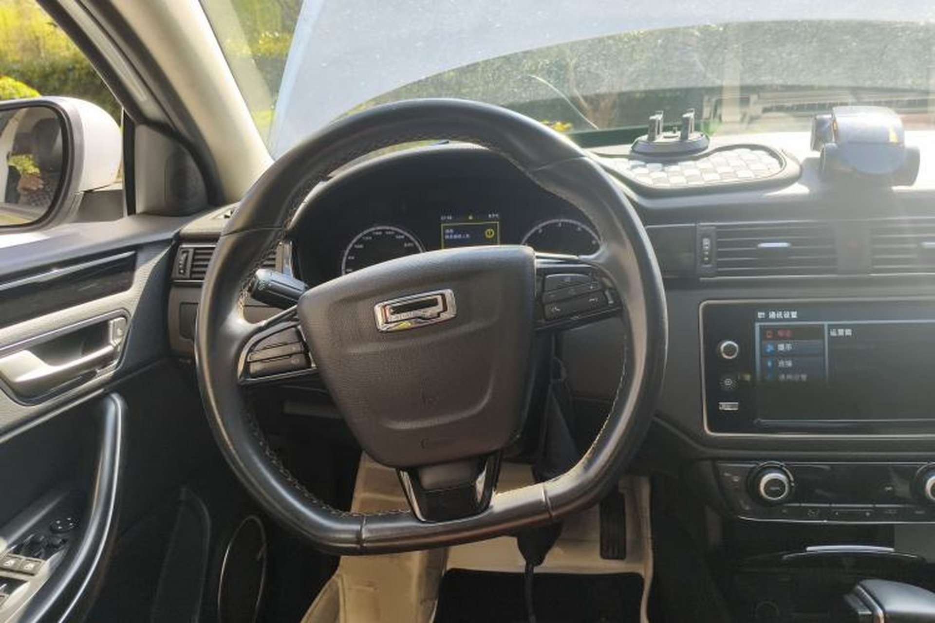 Used Qoros 3 2015 Urban SUV 1.6T Automatic Xuan Dong Party Edition Steering Wheel