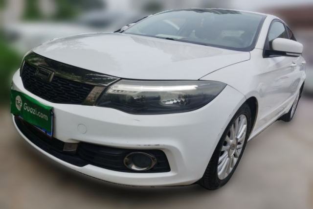 Ojetý Qoros 3 2015 Sedan 1.6T Automatic ZhiKu Model