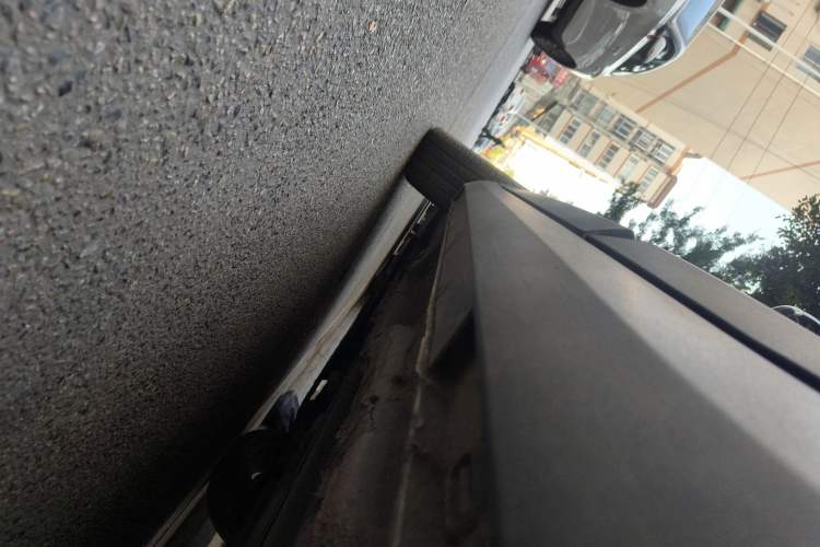 Used Qoros 3 2015 Urban SUV 1.6T Automatic Xuan Dong Party Edition Chassis Rear Left