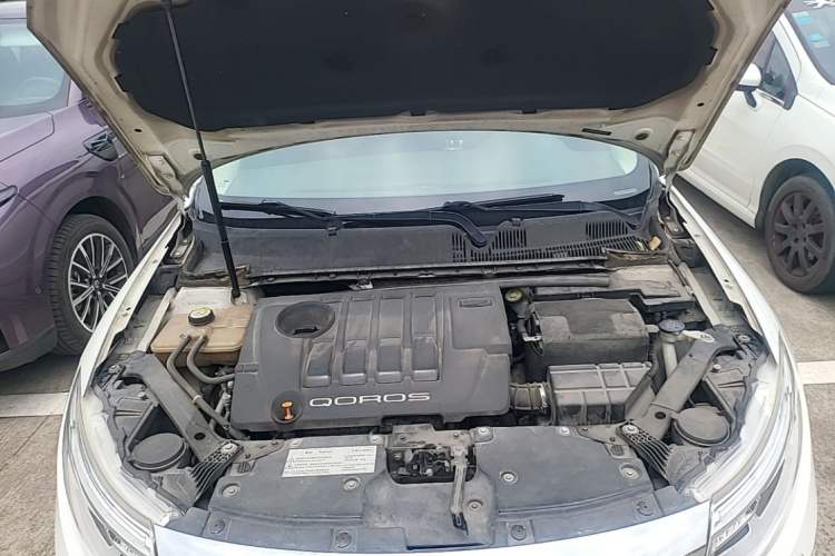 Used Qoros 3 2015 Sedan 1.6T Automatic ZhiZhen Enhanced Model Engine Bay