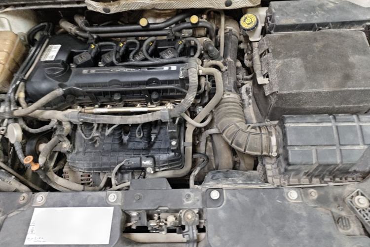 Used Qoros 3 2015 Urban SUV 1.6T Manual Version – Dynamic Style Engine Bay