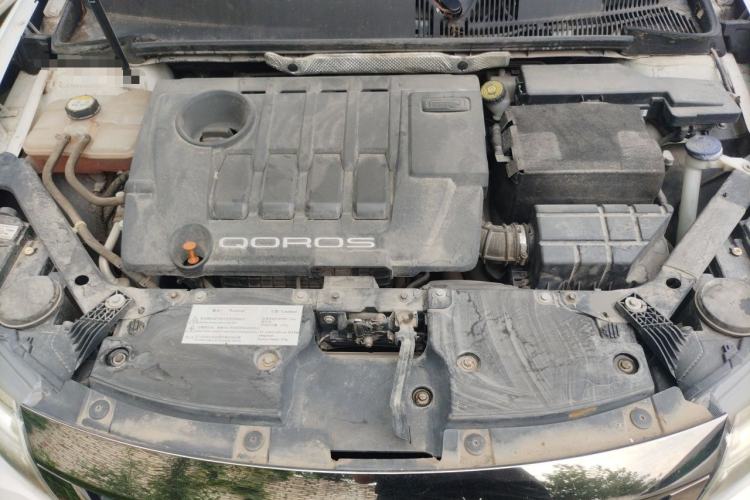 Used Qoros 3 2015 Sedan 1.6T Automatic ZhiKu Model Engine Bay