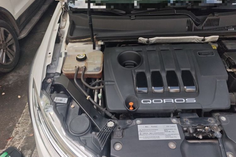 Used Qoros 3 2015 Urban SUV 1.6T Automatic – Dynamic Edition Enhanced Model Engine Bay Right