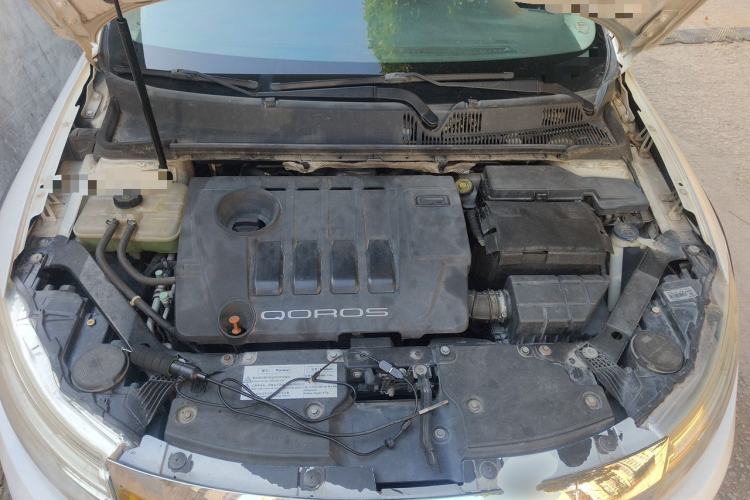 Used Qoros 3 2015 Urban SUV 1.6T Automatic – Dynamic Edition Engine Bay