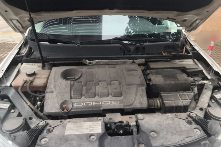 Used Qoros 3 2015 Urban SUV 1.6T Automatic – Dynamic Edition Engine Bay