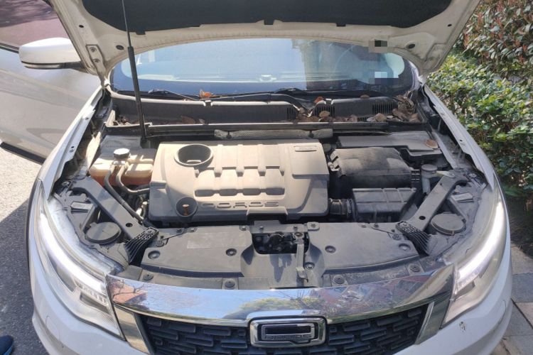 Used Qoros 3 2015 Urban SUV 1.6T Automatic Xuan Dong Party Edition Engine Bay