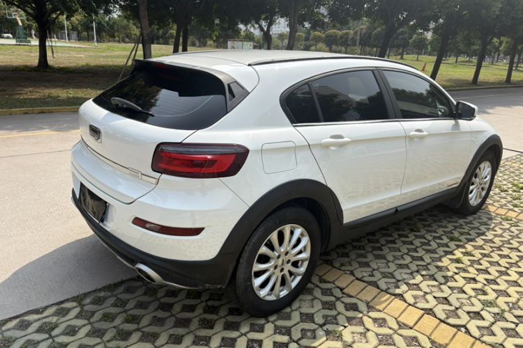 Used Qoros 3 2015 Urban SUV 1.6T Automatic – Dynamic Edition Exterior 11