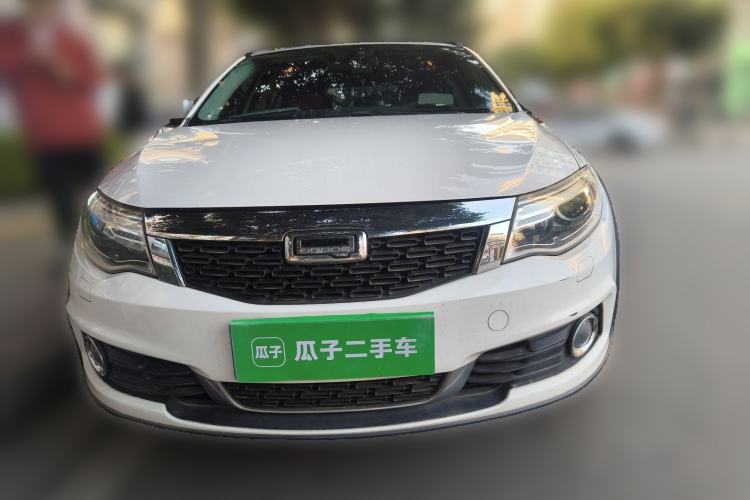 Used Qoros 3 2015 Urban SUV 1.6T Automatic Xuan Dong Party Edition Front