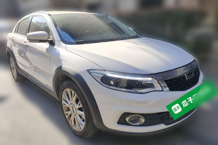 Used Qoros 3 2015 Urban SUV 1.6T Automatic Xuan Dong Party Edition Front Right 45 Deg