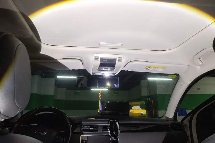 Used Qoros 3 2015 Urban SUV 1.6T Automatic Xuan Dong Party Edition Headliner
