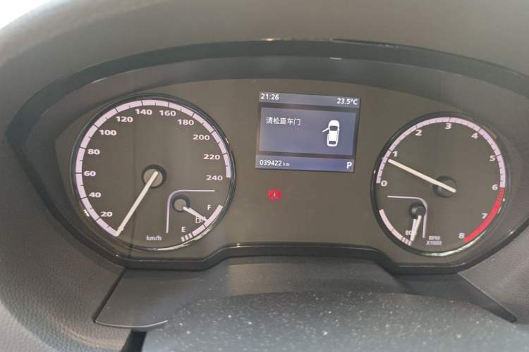Used Qoros 3 2015 Urban SUV 1.6T Automatic – Dynamic Edition Enhanced Model Instrument Cluster