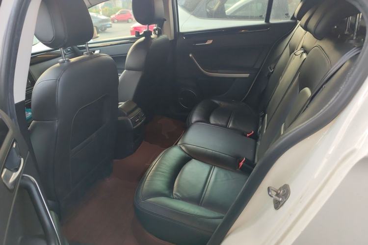 Used Qoros 3 2015 Urban SUV 1.6T Automatic Xuan Dong Party Edition Left Rear Seat