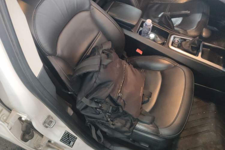 Used Qoros 3 2015 Urban SUV 1.6T Automatic – Dynamic Edition Enhanced Model Right Front Seat