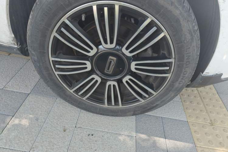 Used Qoros 3 2015 Urban SUV 1.6T Automatic Xuan Dong Party Edition Right Front Wheel Hub