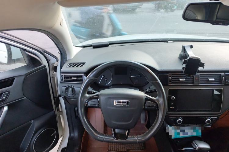 Used Qoros 3 2015 Urban SUV 1.6T Automatic Xuan Dong Party Edition Steering Wheel