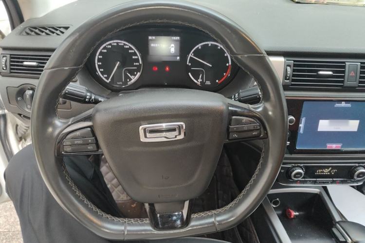 Used Qoros 3 2015 Urban SUV 1.6T Automatic – Dynamic Edition Steering Wheel