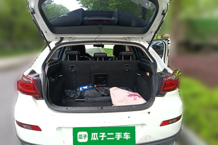 Used Qoros 3 2015 Urban SUV 1.6T Automatic Xuan Dong Party Edition Trunk