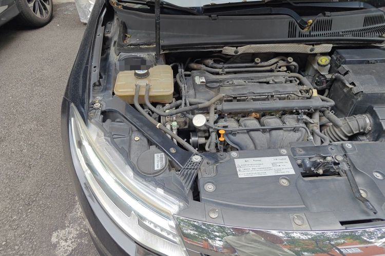 Used Qoros 3 2016 Sedan 1.6L Automatic Zhiyue Model Engine Bay Right