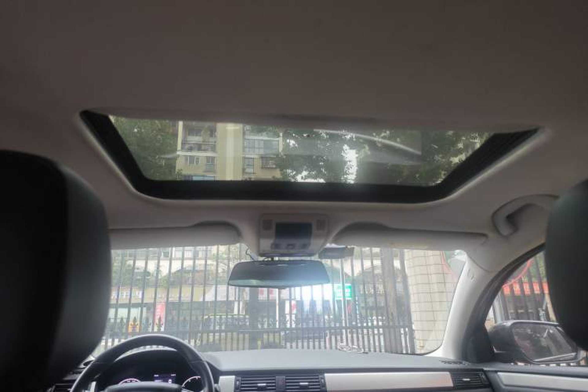 Used Qoros 3 2016 Sedan 1.6L Automatic Zhiyue Model Headliner