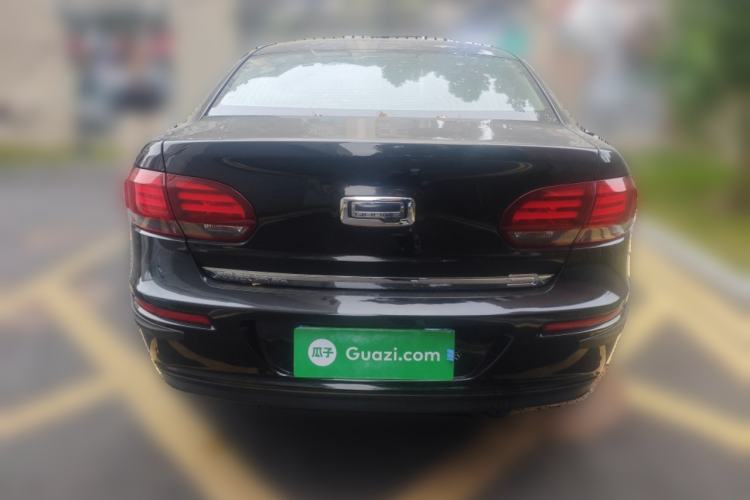 Used Qoros 3 2016 Sedan 1.6L Automatic Zhiyue Model Rear