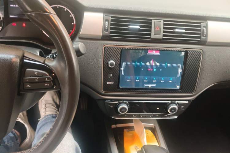 Used Qoros 3 2016 Sedan 1.6L Automatic Zhiyue Model Audio And AC Panel