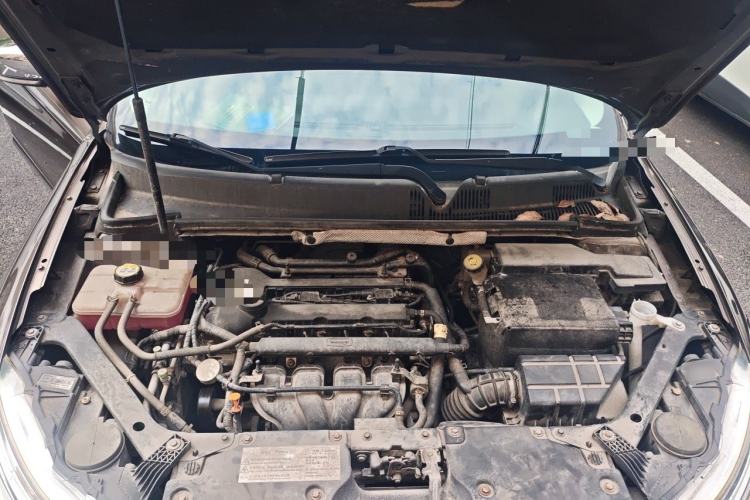 Used Qoros 3 2016 Sedan 1.6L Automatic Zhiyue Model Engine Bay