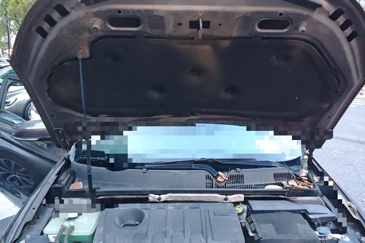 Used Qoros 3 2016 Hatchback 1.6T Automatic ZhiKu Model Engine Bay