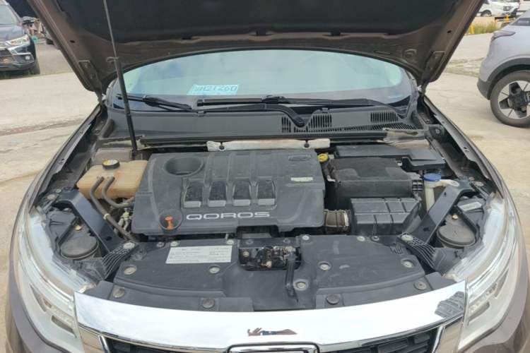 Used Qoros 3 2016 Urban SUV 1.6T Automatic Zhiyue Model Engine Bay