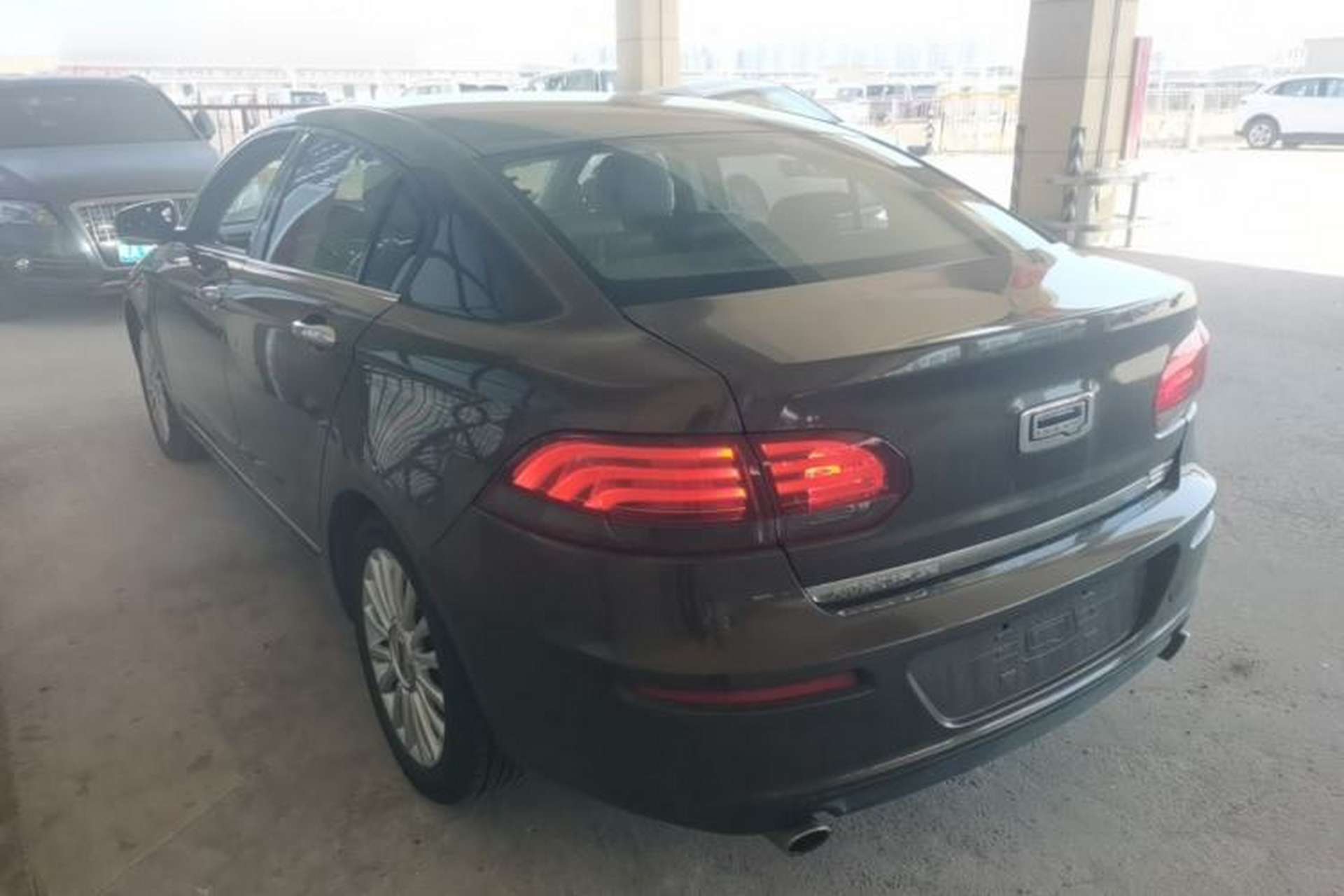 Used Qoros 3 2016 Sedan 1.6T Automatic ZhiZhen Model Exterior 2