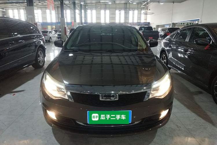 Used Qoros 3 2016 Sedan 1.6L Automatic Zhiyue Model Front