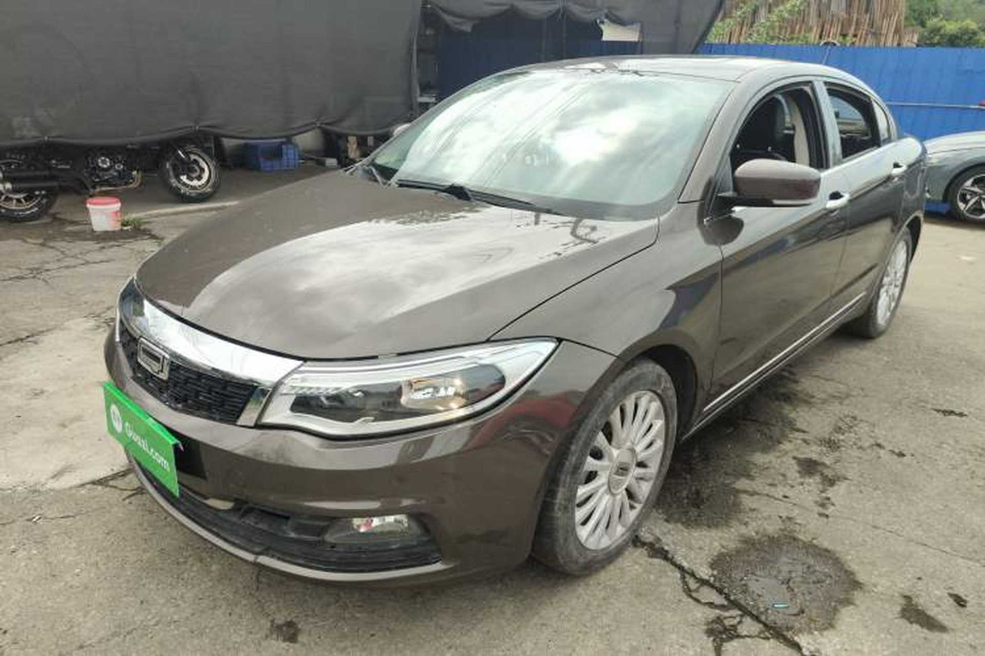 Used Qoros 3 2016 Sedan 1.6T Automatic ZhiZhen Model Front Left 45 Deg