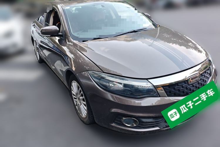Used Qoros 3 2016 Hatchback 1.6T Automatic ZhiKu Model Front Right 45 Deg