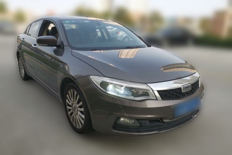Used Qoros 3 2016 Sedan 1.6T Automatic ZhiZhen Model Front Right 45 Deg