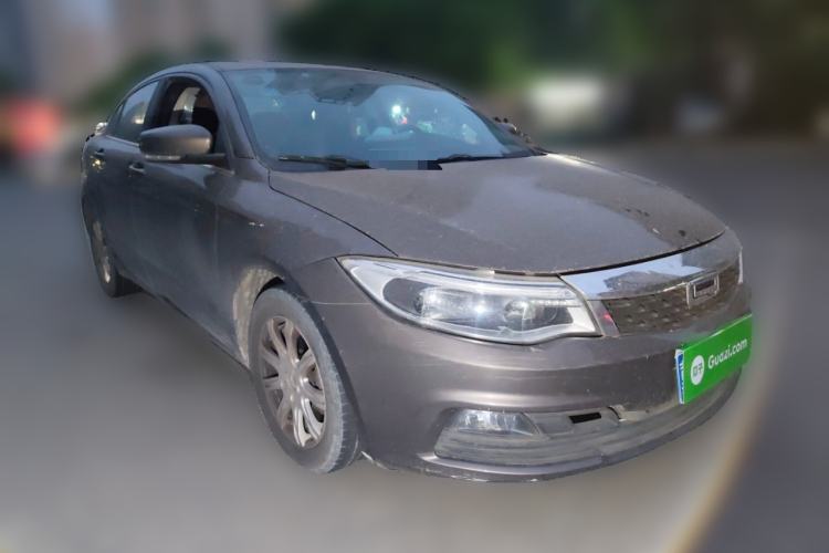 Used Qoros 3 2016 Sedan 1.6L Automatic Zhiyue Model Front Right 45 Deg