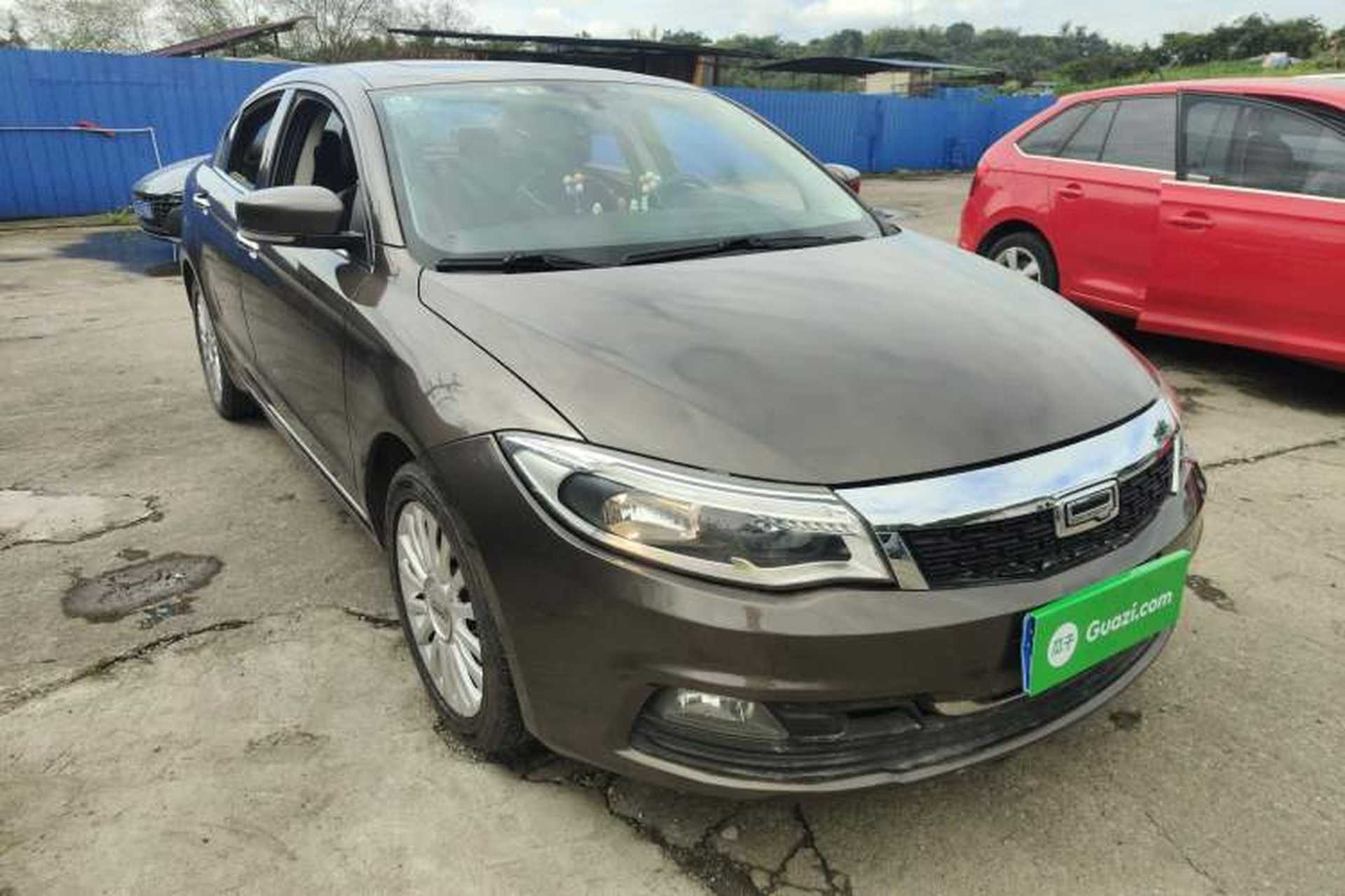 Used Qoros 3 2016 Sedan 1.6T Automatic ZhiZhen Model Front Right 45 Deg