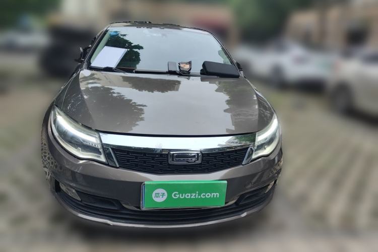 Used Qoros 3 2016 Sedan 1.6L Automatic Zhiyue Model Front