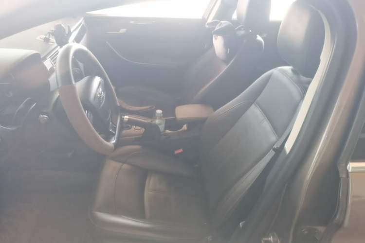 Used Qoros 3 2016 Sedan 1.6T Automatic ZhiZhen Model Left Front Seat