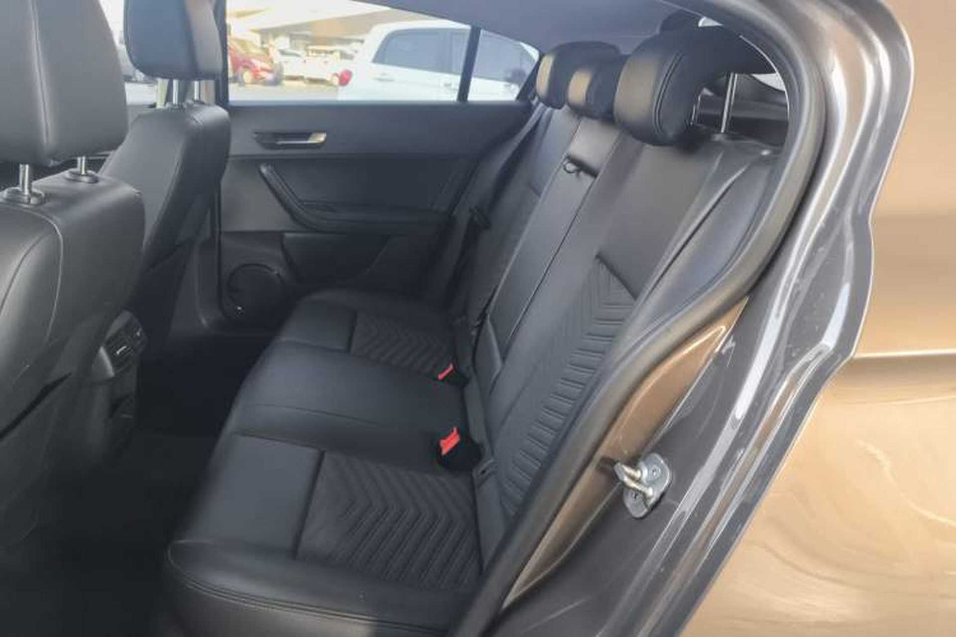 Used Qoros 3 2016 Hatchback 1.6T Automatic ZhiKu Model Left Rear Seat