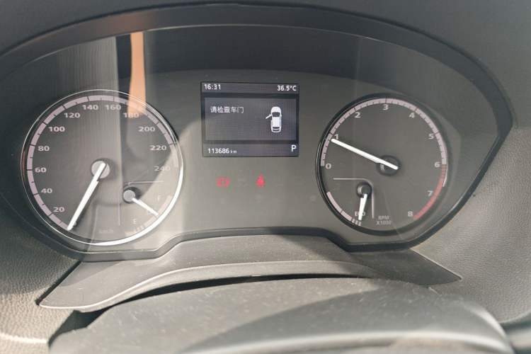 Used Qoros 3 2016 Hatchback 1.6T Automatic ZhiKu Model Odometer Close Up