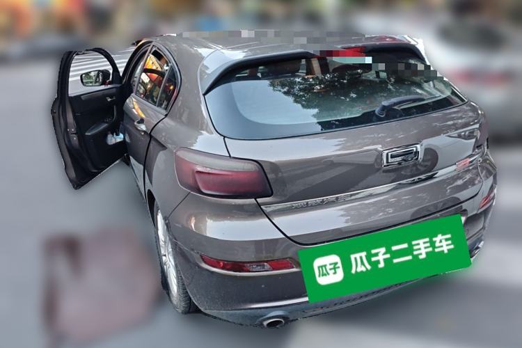 Used Qoros 3 2016 Hatchback 1.6T Automatic ZhiKu Model Rear Left 45 Deg
