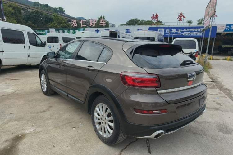 Used Qoros 3 2016 Urban SUV 1.6T Automatic Zhiyue Model Rear Left 45 Deg