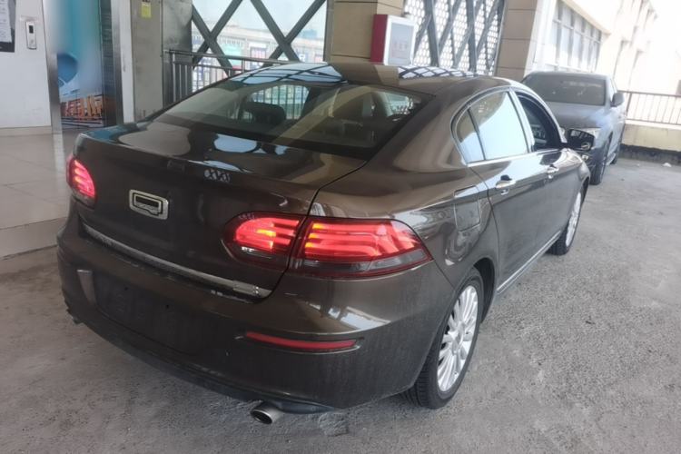 Used Qoros 3 2016 Sedan 1.6T Automatic ZhiZhen Model Rear Right 45 Deg